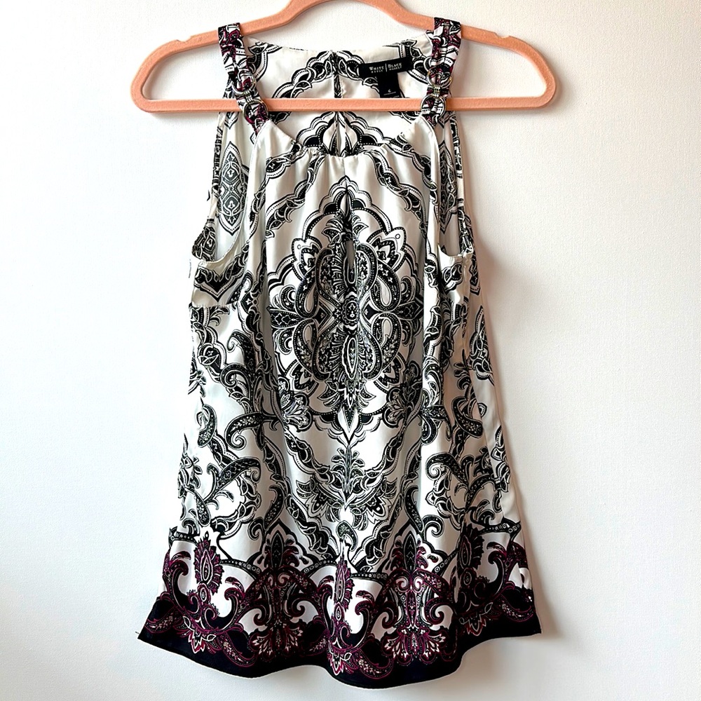 White House Black Market top. Size 6